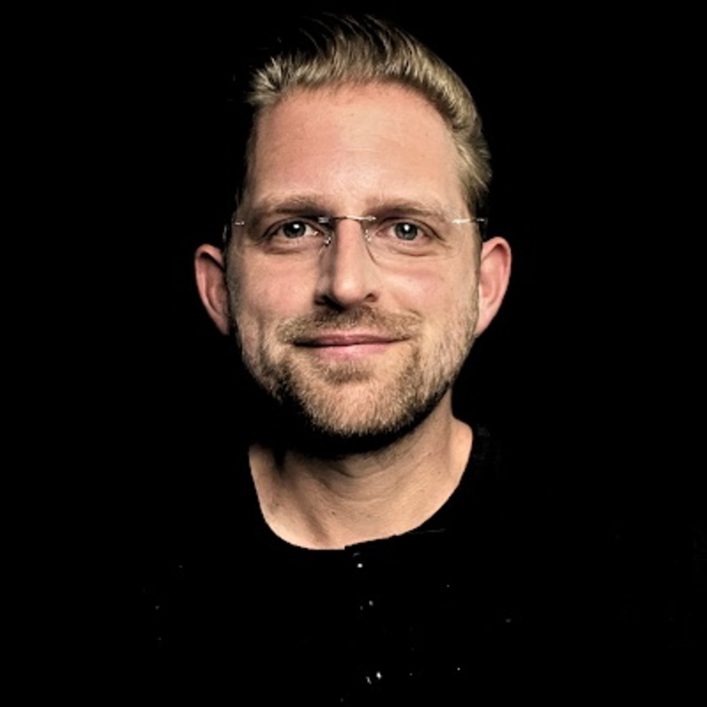 Meet your Posher, Chris